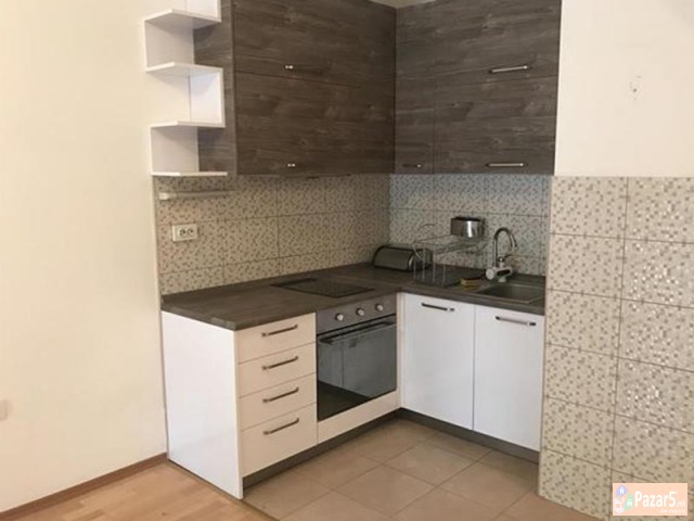 СЕ ИЗДАВА ПРАЗЕН СТАН ВО КИСЛЕА ВОДА