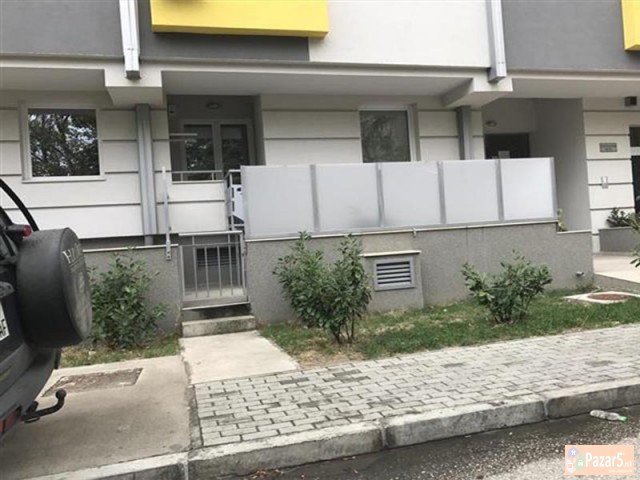 СЕ ИЗДАВА ПРАЗЕН СТАН ВО КИСЛЕА ВОДА