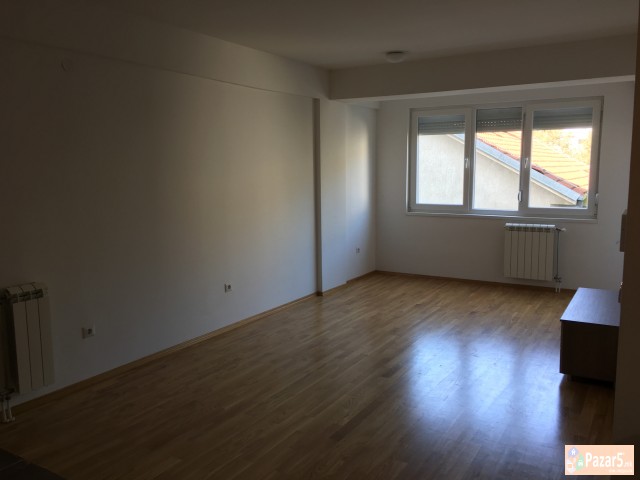 СЕ ИЗДАВА ПРАЗЕН ДВОСОБЕН СТАН КАЈ УНИВЕРЗАЛНА