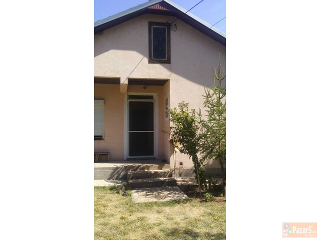 се продава куќа 