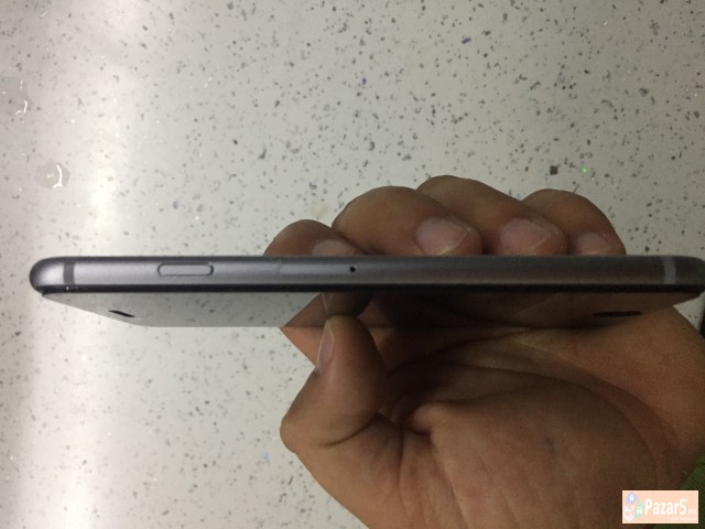 Iphone 6 Grey 64gb Kako Od Salon !!!