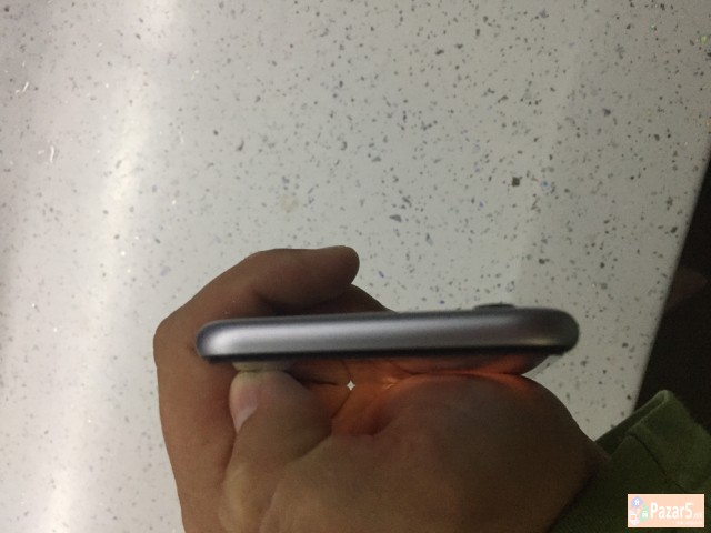 Iphone 6 Grey 64gb Kako Od Salon !!!