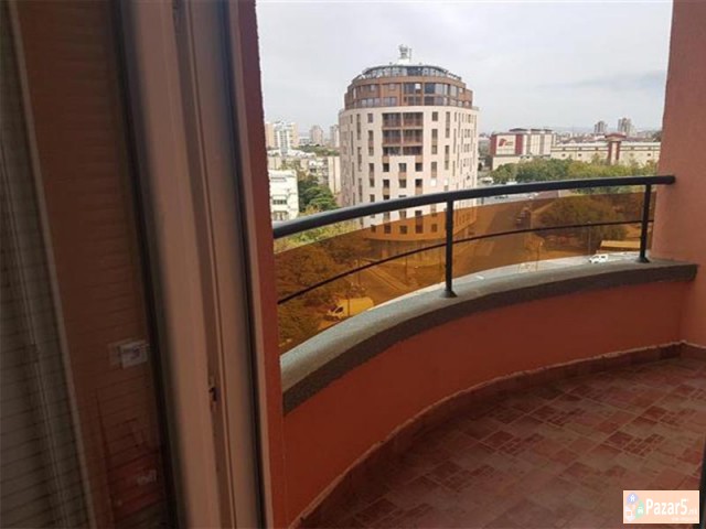 СЕ ИЗДАВА НОВ ДВОСОБЕН СТАН ВО ЦЕНТАР