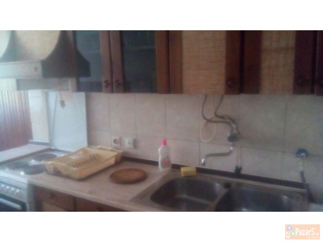 Се издава реновиран двособен стан во Аеродром