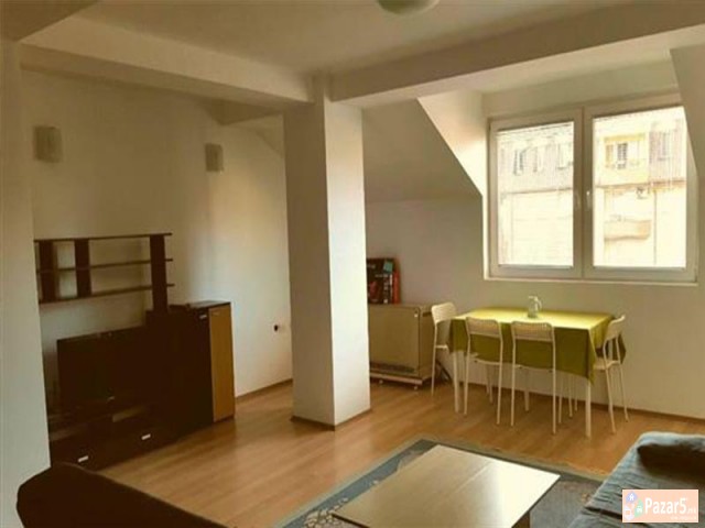 СЕ ИЗДАВА ДВОСОБЕН СТАН ВО ДЕБАР МААЛО