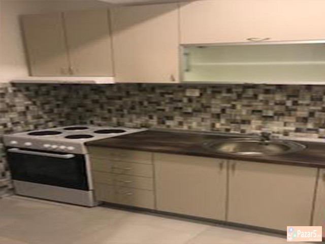 СЕ ИЗДАВА НОВ ДВОСОБЕН СТАН ВО АЕРОДРОМ