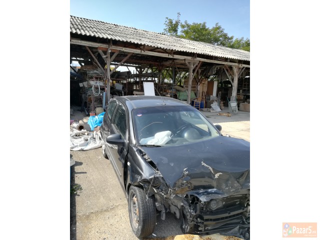 Prodavam Udren Chevrolet Kalos 2003