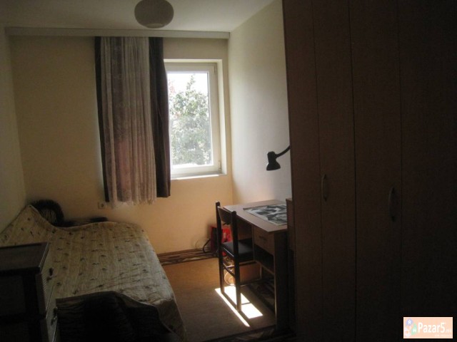 Се издава трособен стан кај нова железничка