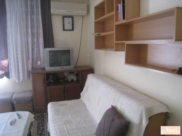 Се издава трособен стан кај нова железничка