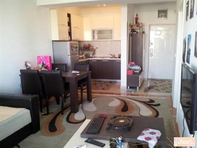 СЕ ИЗДАВА ДВОСОБЕН СТАН ВО МИЧУРИН