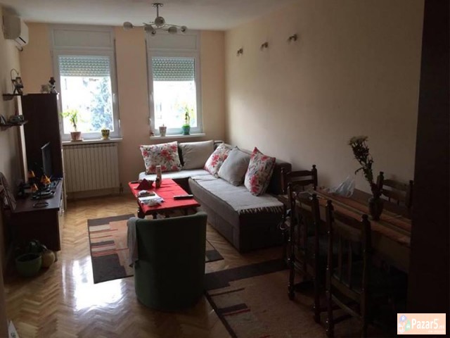 СЕ ИЗДАВА ТРОСОБЕН СТАН ВО НОВО ЛИСИЧЕ