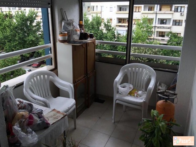 СЕ ИЗДАВА ТРОСОБЕН СТАН ВО НОВО ЛИСИЧЕ