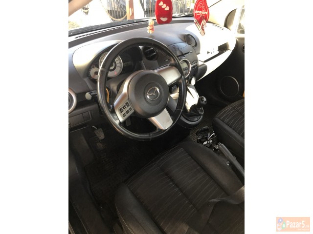 Prodavam Mazda 2