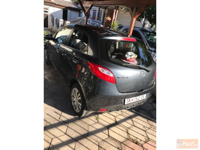 Prodavam Mazda 2