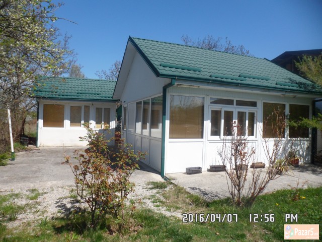 Prodavam Plac 433 M2 So 2 Vikend Kuki Na 15