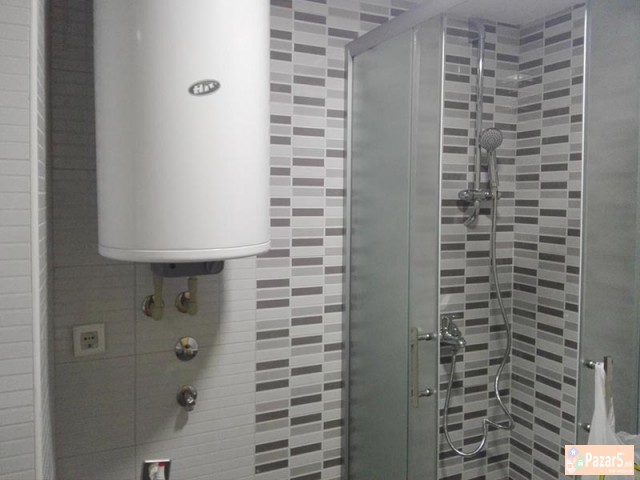 СЕ ИЗДАВА ПРАЗЕН ДВОСОБЕН СТАН ВО АЕРОДРОМ