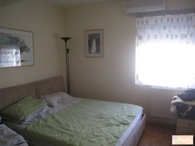 ПОВОЛНО Трособен стан во Кисела Вода