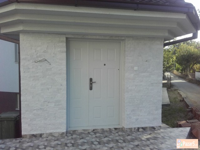 ДЕКОРАТИВНИ  ПЛОЧКИ ОД БЕЛ ПРИРОДЕН МЕРМЕР