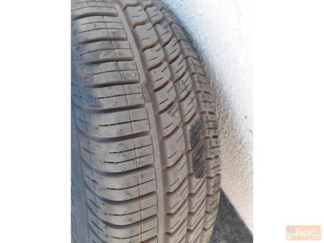 Prodavam Dve Letni Gumi Pirelli Cinturato P4 175/6