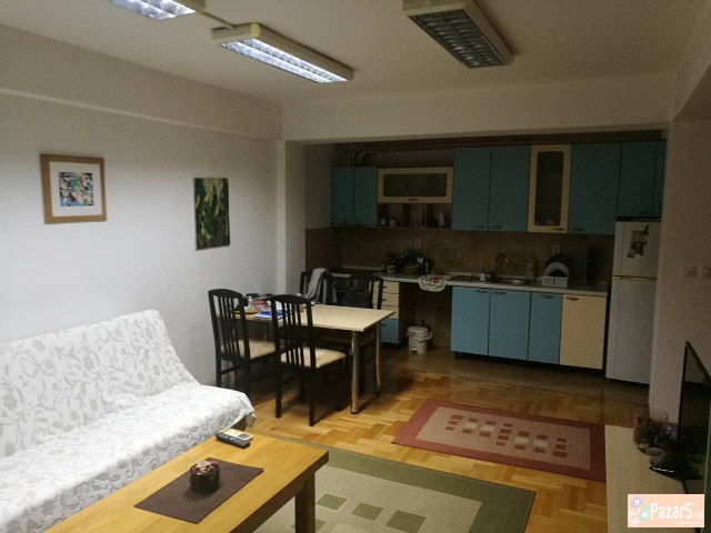 Izdavam Stan Vo Micurin