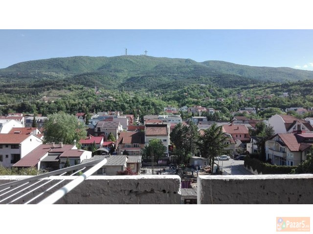 Се продава четорособен стан во Карпош, поточно во 