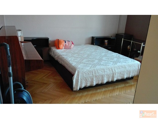 Се продава четорособен стан во Карпош, поточно во 