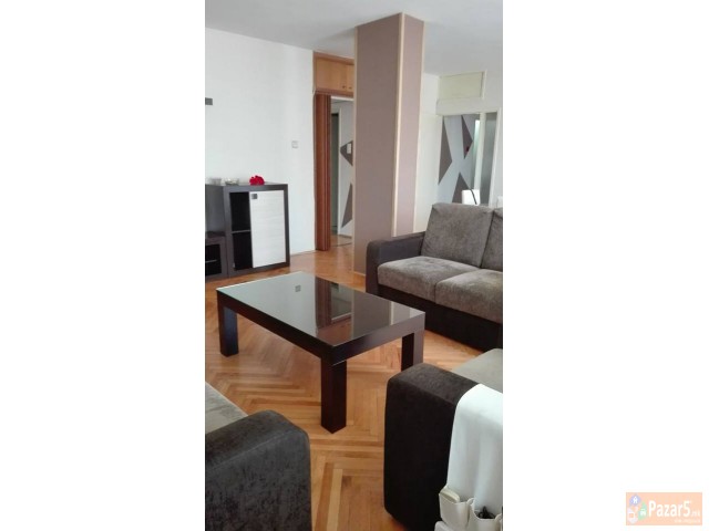 Се продава четорособен стан во Карпош, поточно во 