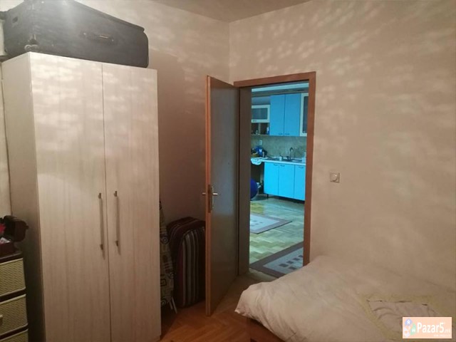 СЕ ИЗДАВА ДВОСОБЕН СТАН ВО МИЧУРИН