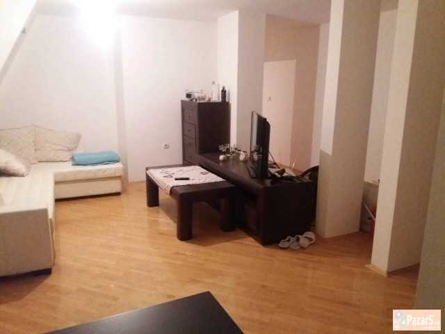 СЕ ПРОДАВА 2-СОБЕН СТАН ВО ЦЕНТАР