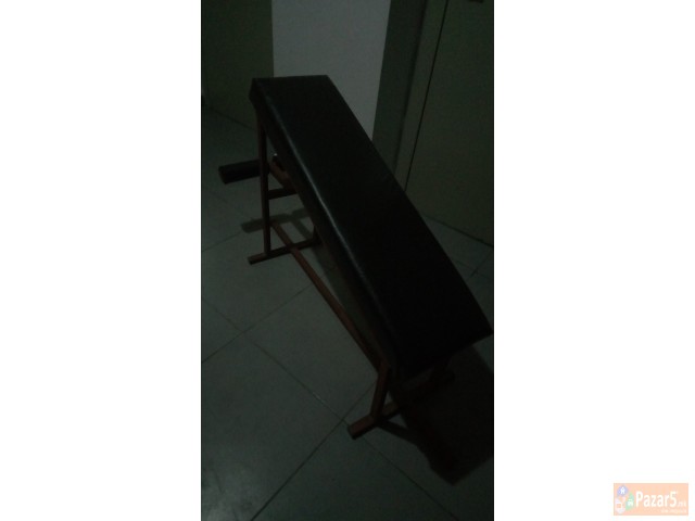 Клупа за стомачни