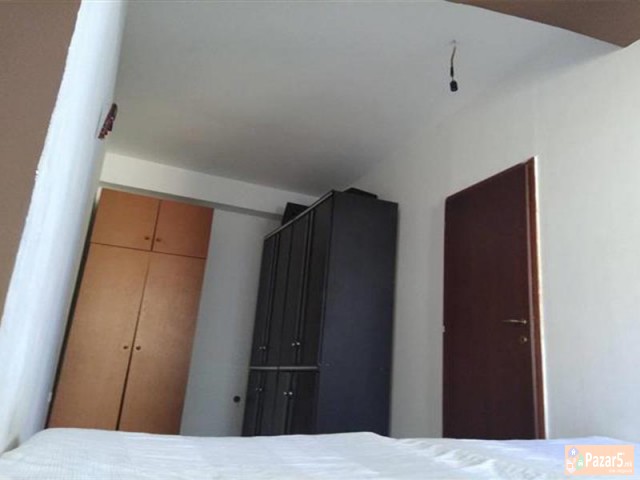 СЕ ИЗДАВА ДВОСОБЕН СТАН КАЈ НОВА ЖЕЛЕЗНИЧКА