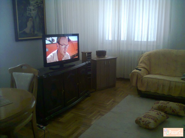 Se Izdava Dvosoben Stan Crnice Nad Drzavna Bolnica