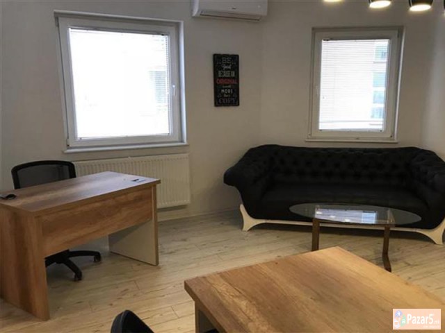 СЕ ИЗДАВА НАМЕСТЕН ДЕЛОВЕН ПРОСТОР