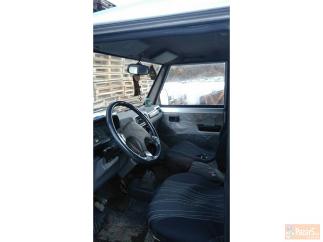 Се продава Махиндра Болеро 4х4 товарно 