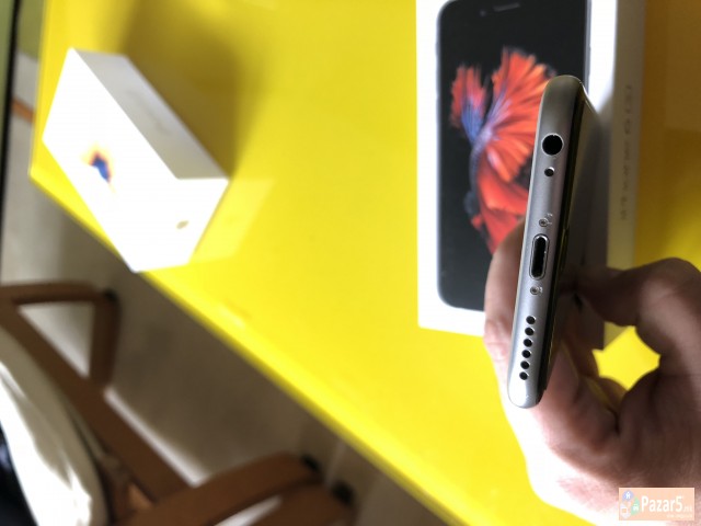 се продава Iphone 6s Space Grey