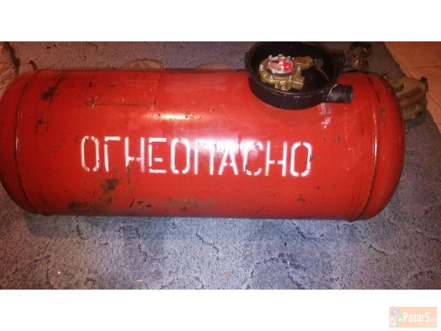 Dva Plinski Uredi Za Kola Komplet