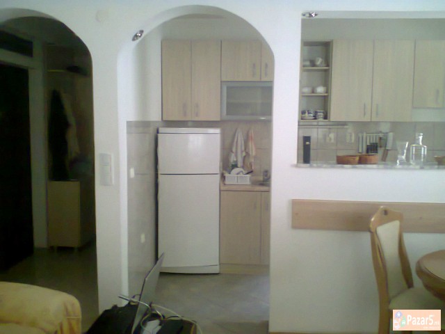 Se Izdava Dvosoben Stan Crnice Nad Drzavna Bolnica