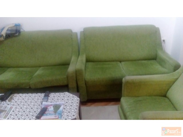 Гарнитура за седење (поволно)