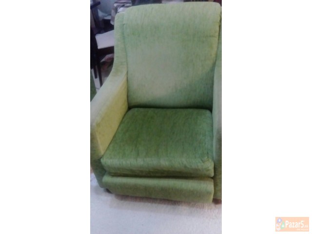 Гарнитура за седење (поволно)