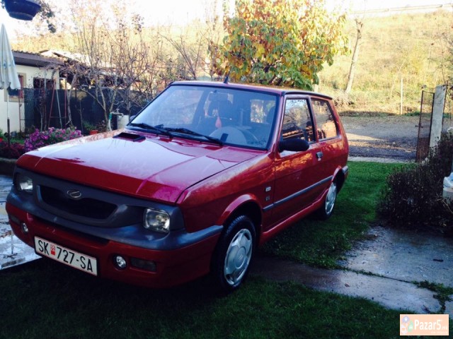 Yugo Koral In L Pezo Motor 2008