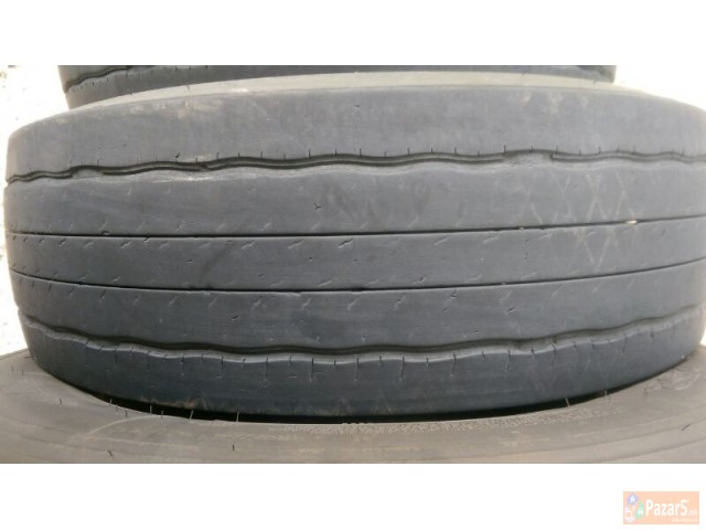 Gumi 235/75r17,5