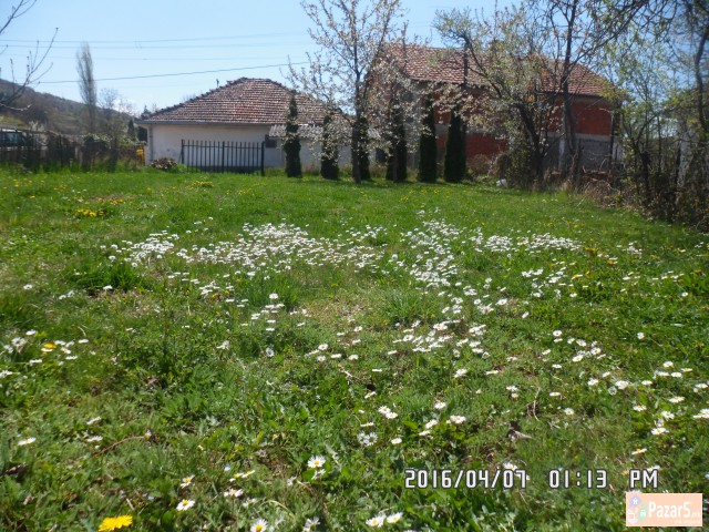 Prodavam Vikend Kuka 150 Metra Od Ohridsko Ezero N