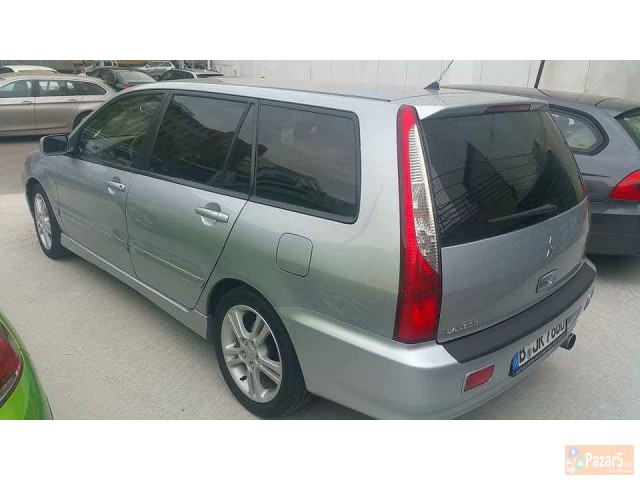 Mitsubishi Lancer Kombi 