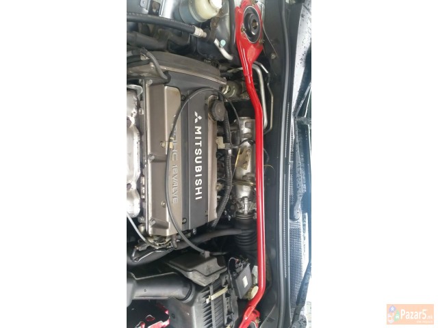 Mitsubishi Lancer Kombi 