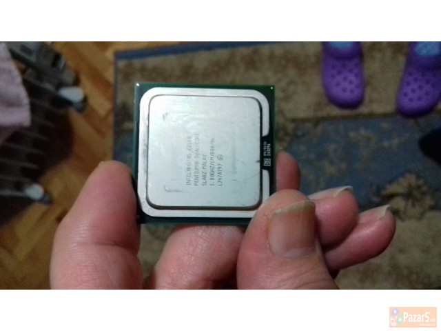 Displej 15.4 Lcd .i Mn Drugi Delovi Vidi Sliki