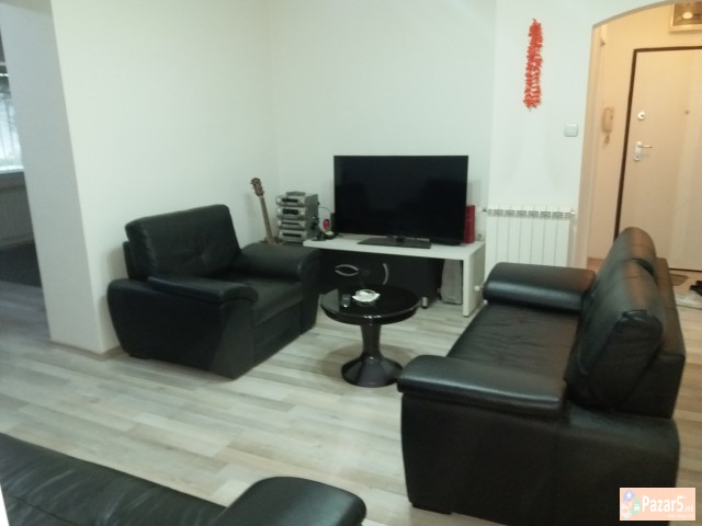 Se Prodava Stan Vo Avto Komanda Ful Namesten