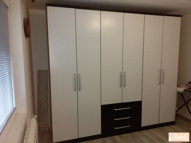 Se Prodava Stan Vo Avto Komanda Ful Namesten