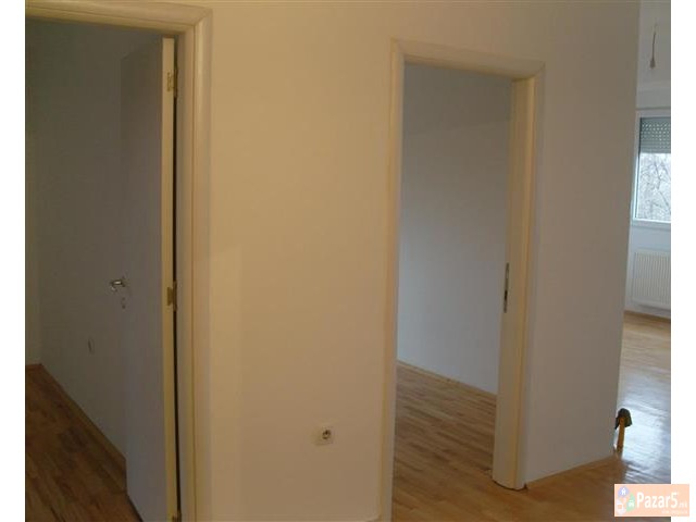 Се продава нов трособен стан во Аеродром