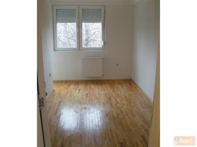 Се продава нов трособен стан во Аеродром