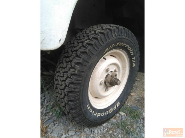 Se Prodava Land Rover Defender